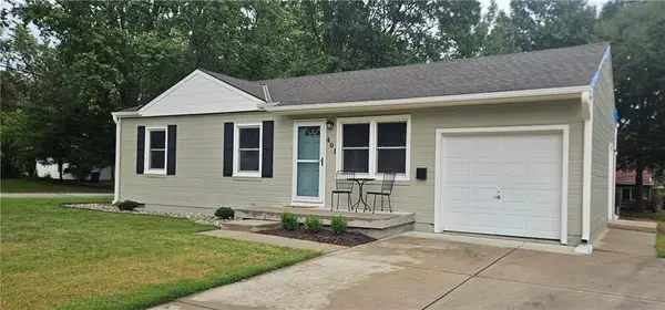 401 SW Madison Street, Lee's Summit, MO 64063