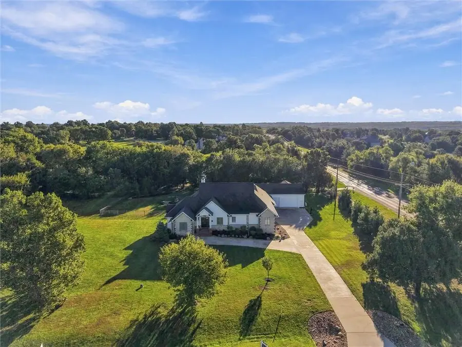 17877 Bond Avenue, Overland Park, KS 66221 - #2