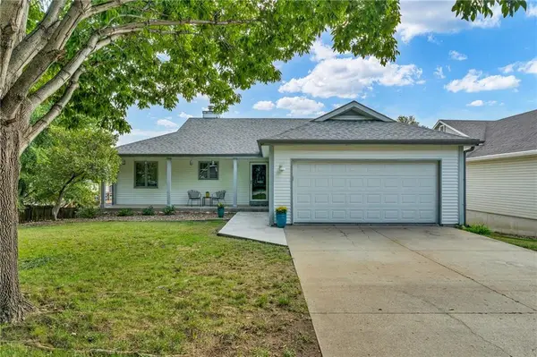 206 Tumbleweed Drive, Lawrence, KS 66049