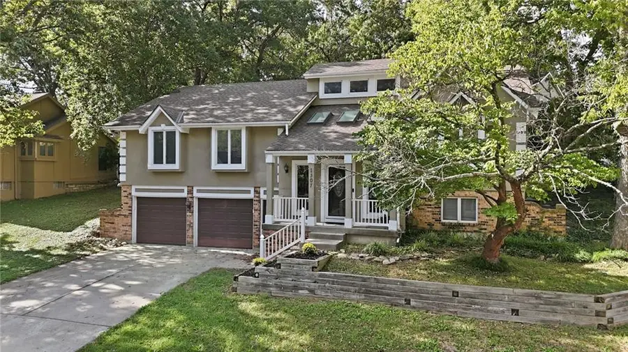 1307 SW Granite Creek Drive, Blue Springs, MO 64015 - #3