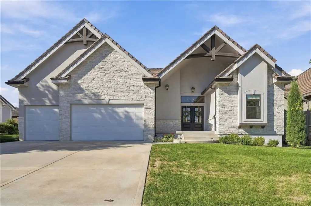 3908 NW Redspire Street, Lees Summit, MO 64064 - #1