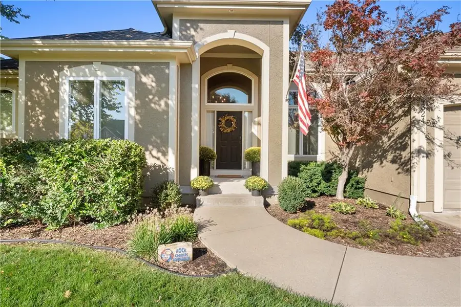 4324 SE Canter Drive, Lees Summit, MO 64082 - #3