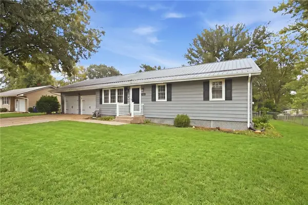 1406 Pearl Street, Carrollton, MO 64633