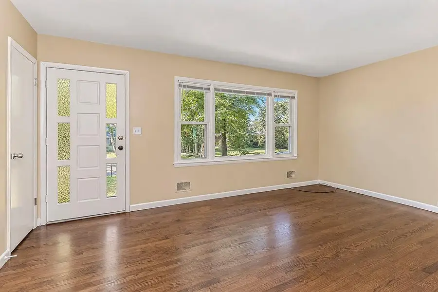 8105 Hedges Avenue, Raytown, MO 64138 - #3
