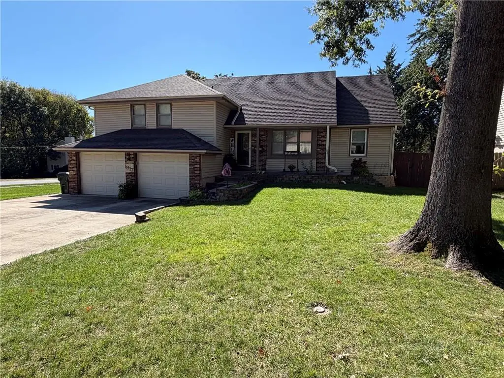 1917 Thornton Street, Leavenworth, KS 66048 - #1