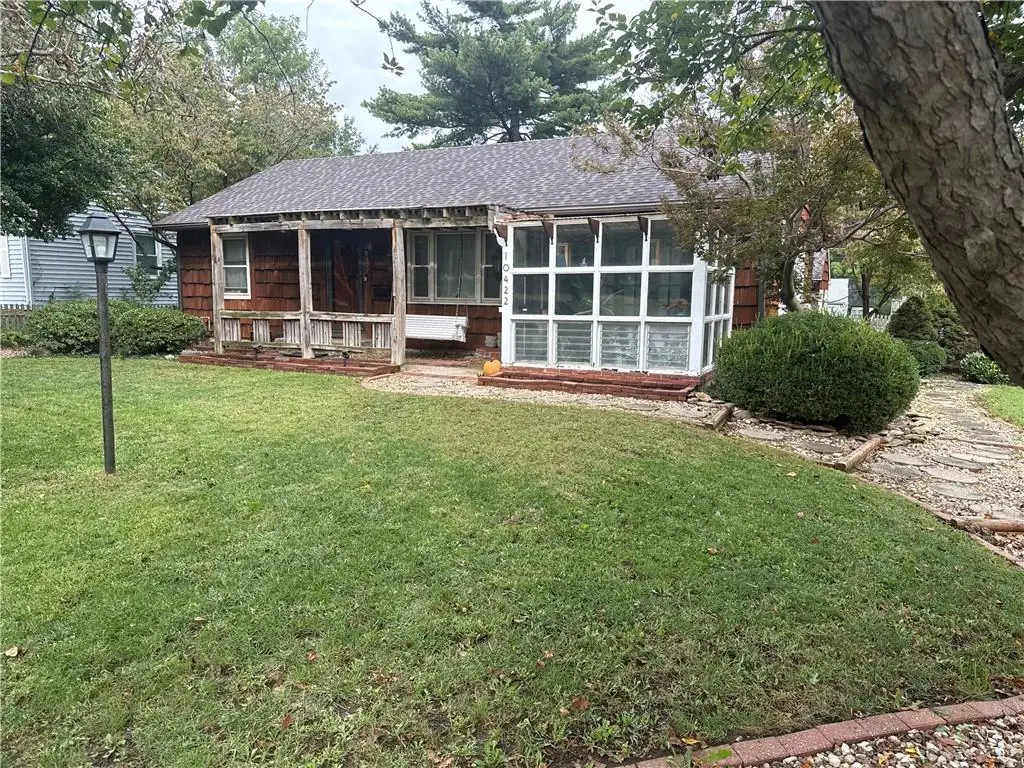 10422 W 57th Street, Shawnee, KS 66203 - #1