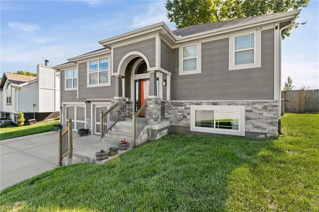 1501 NE 196th Street, Smithville, MO 64089 - #1
