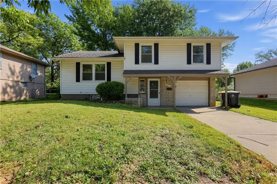 11727 Fremont Avenue, Kansas City, MO 64134 - #3