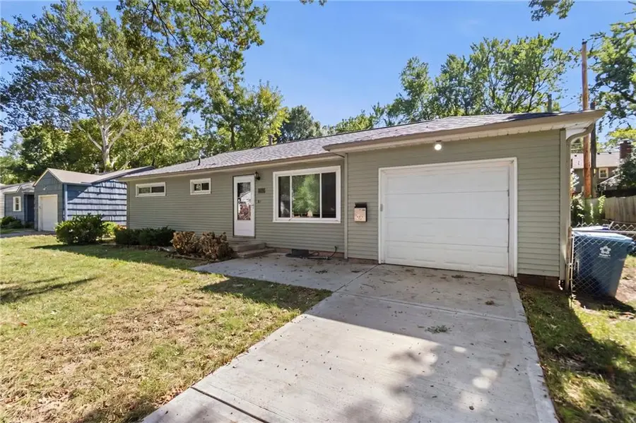 5719 W 81st Street, Prairie Village, KS 66208 - #3