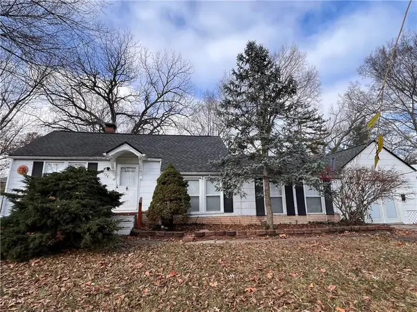 9724 Pennsylvania Avenue, Kansas City, MO 64114