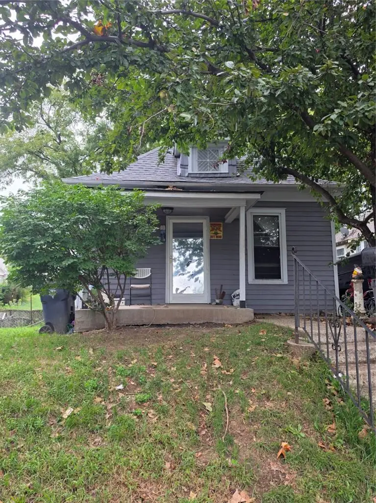 515 Donnelly Avenue, Kansas City, MO 64125 - #1