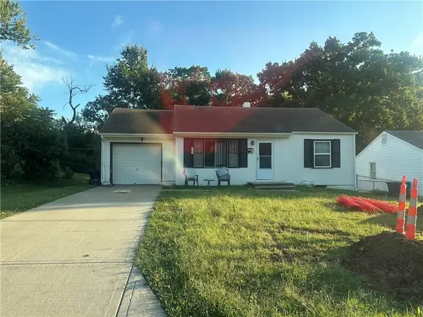 909 E 100th Terrace, Kansas City, MO 64131