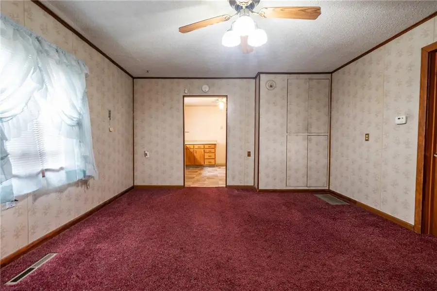 213 S Burns Street, Independence, KS 67301 - #3
