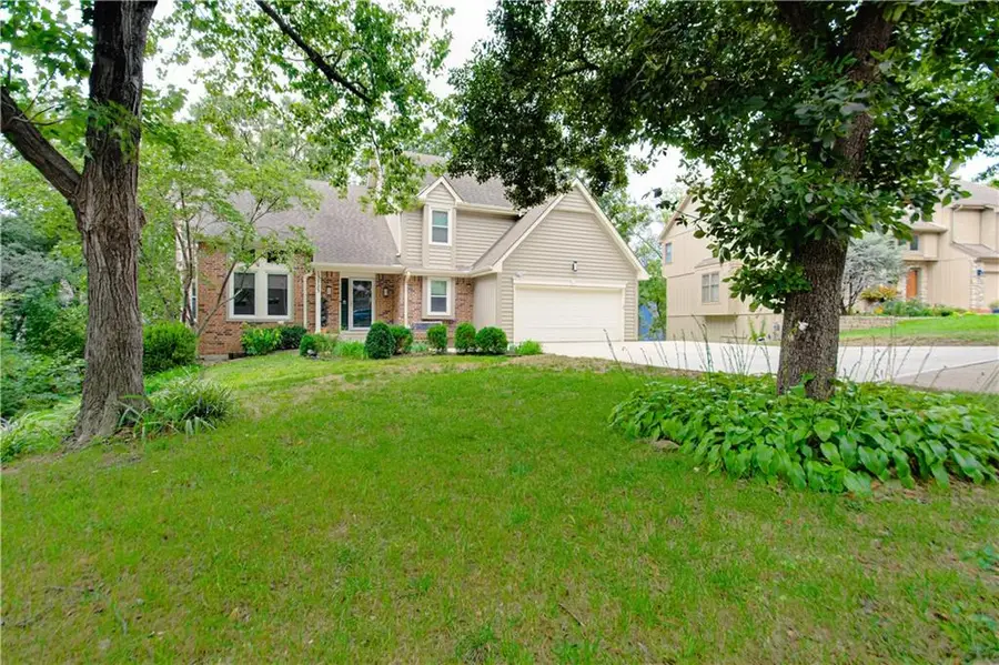 13723 W 75th Place, Lenexa, KS 66216 - #2