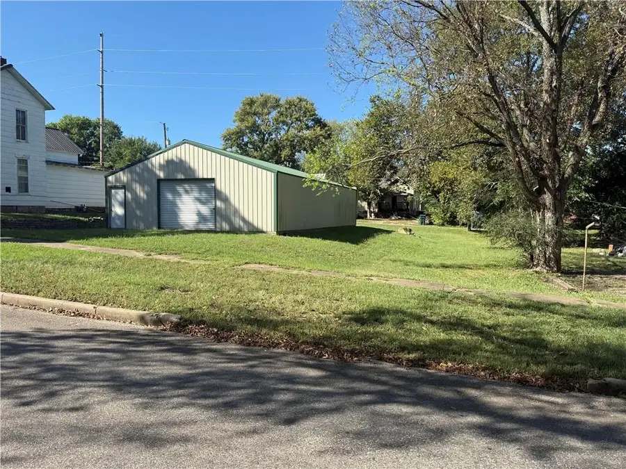 112 S Margrave Street, Fort Scott, KS 66701 - #2