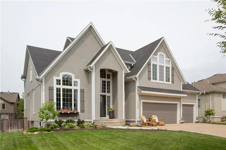 13808 Parkhill Street, Overland Park, KS 66221 - #2