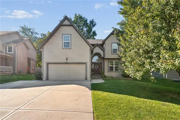 541 E Mockingbird Street, Gardner, KS 66030