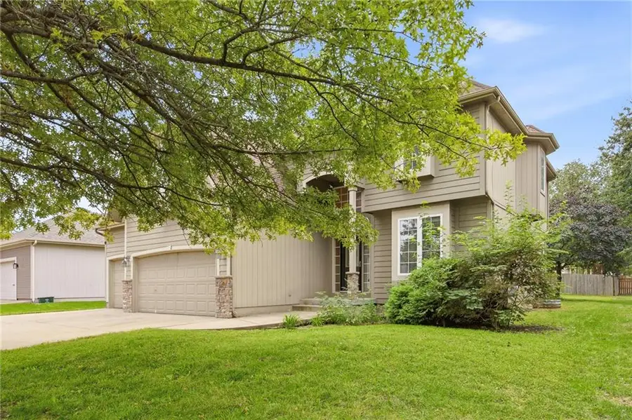 361 W Westhoff Place, Gardner, KS 66030 - #2