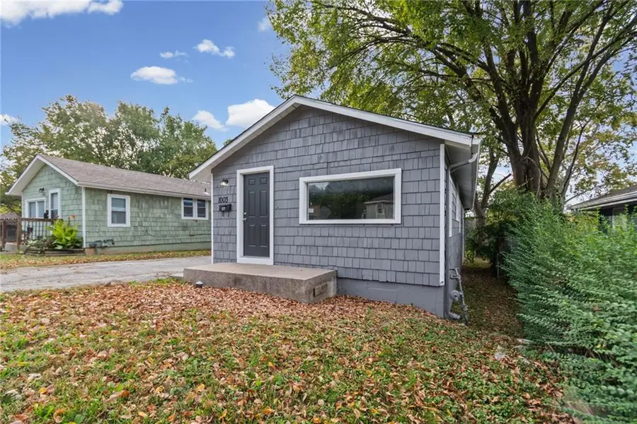 1003 E 83rd Terrace, Kansas City, MO 64131 - #2