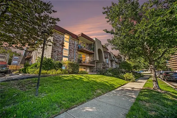 5004 Baltimore Avenue #103, Kansas City, MO 64112