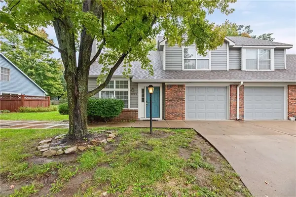 2204 Breckenridge Drive, Lawrence, KS 66047