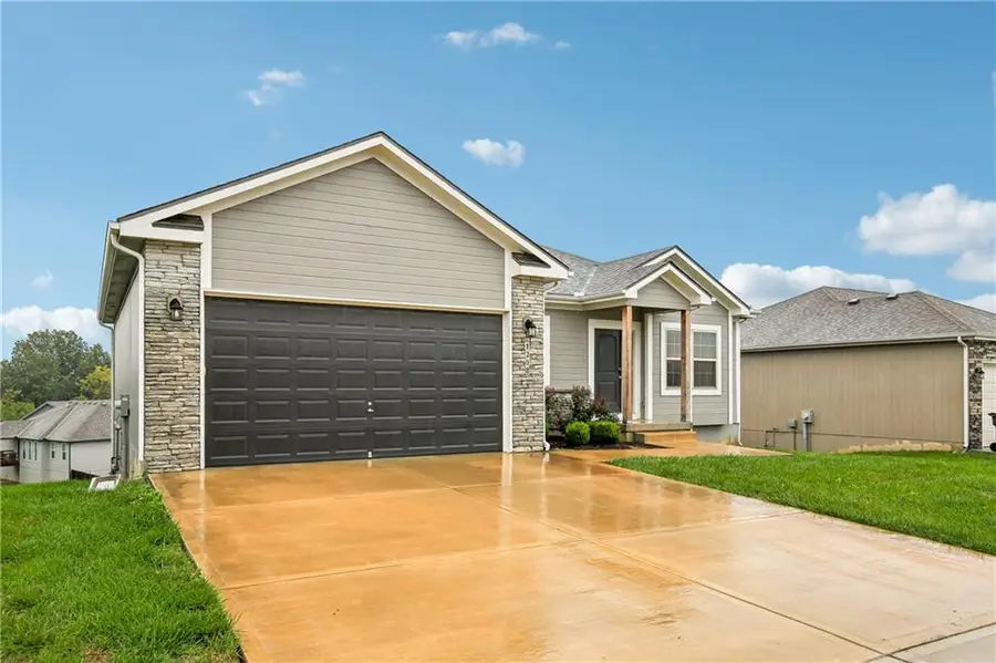 1208 NW Hilltop Lane, Grain Valley, MO 64029 - #2