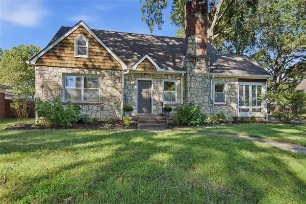 2914 Shrine Park Road, Leavenworth, KS 66048