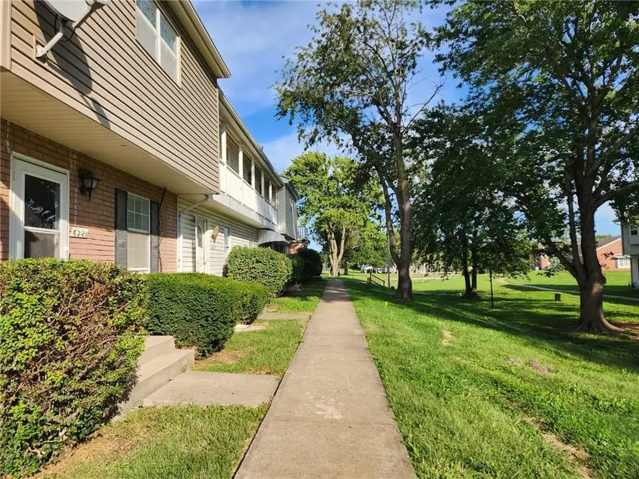 6221 E 127th Street, Grandview, MO 64030 - #3