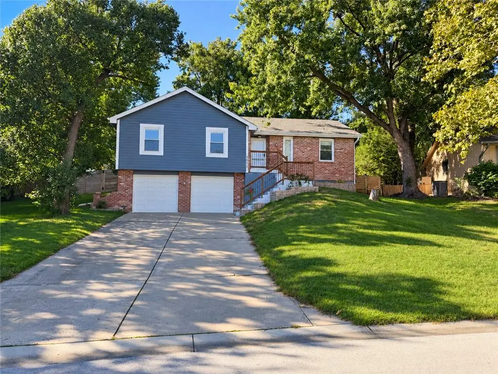6600 Cottonwood Drive, Shawnee, KS 66216 - #1