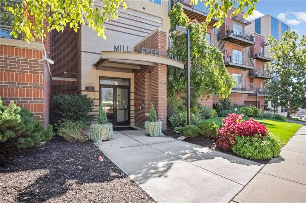 4521 Wornall Road #201, Kansas City, MO 64111 - #1