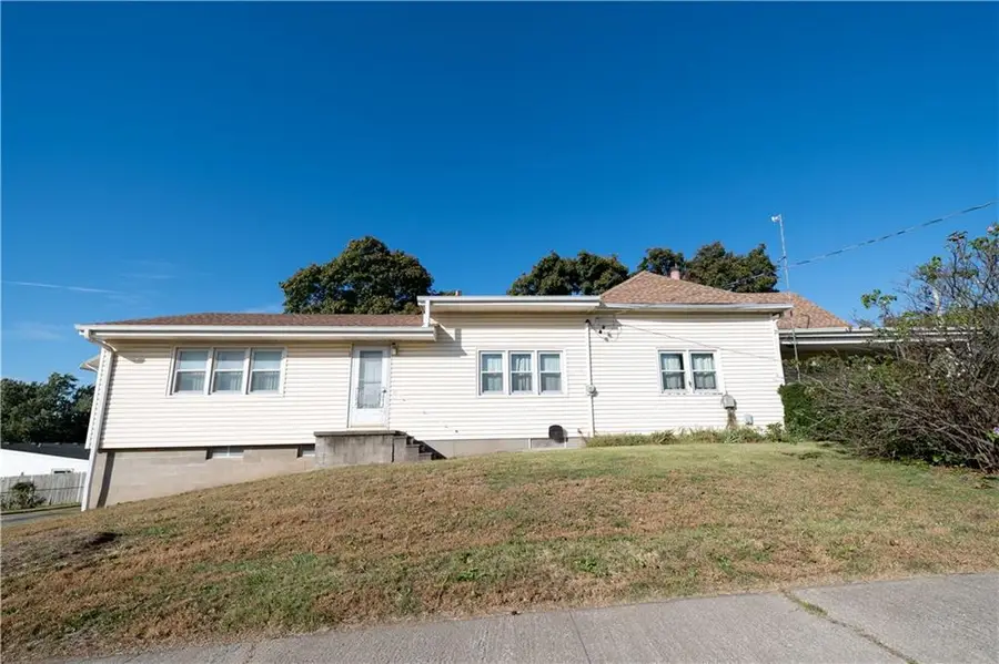 6810 King Hill Avenue Avenue, Saint Joseph, MO 64504 - #2