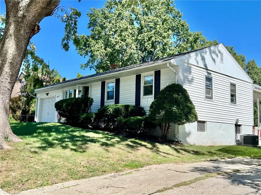 3913 S Spring Street, Independence, MO 64055 - #3