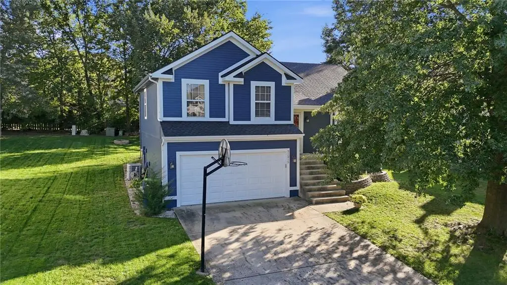 21215 W 52nd Street, Shawnee, KS 66218 - #1