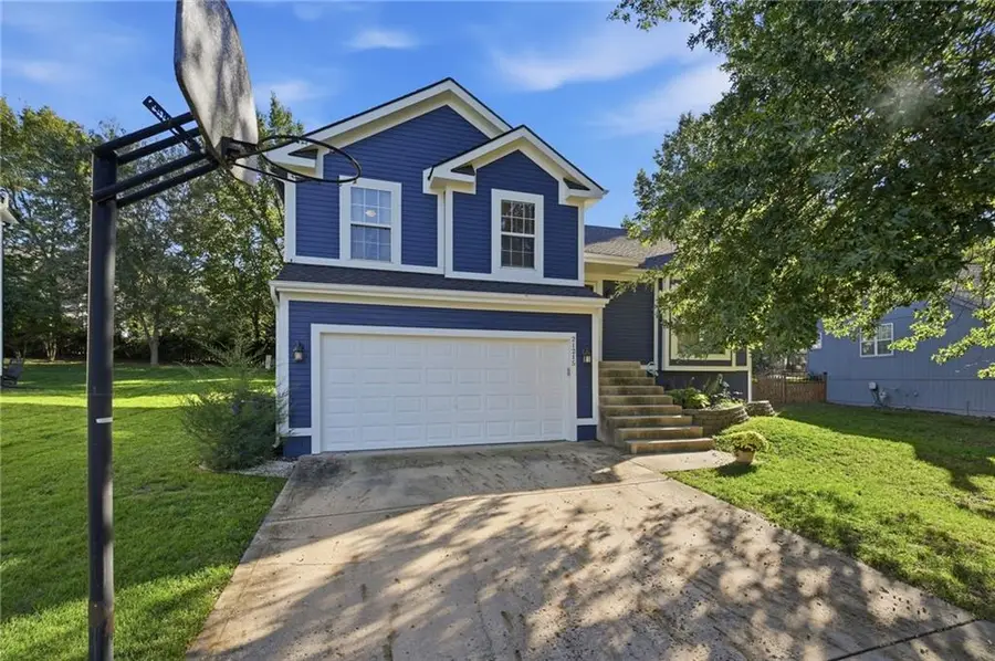 21215 W 52nd Street, Shawnee, KS 66218 - #2