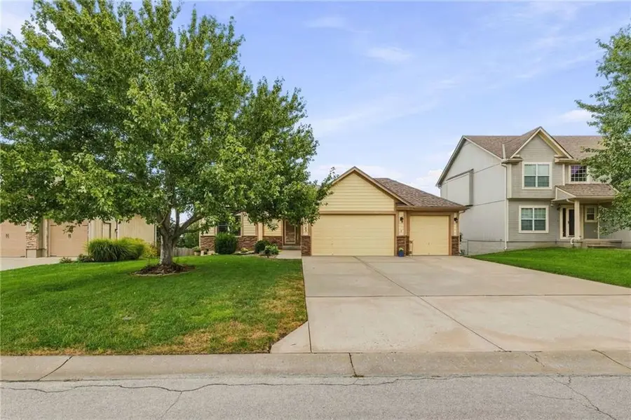 343 SE Wood Lane, Lees Summit, MO 64063 - #2