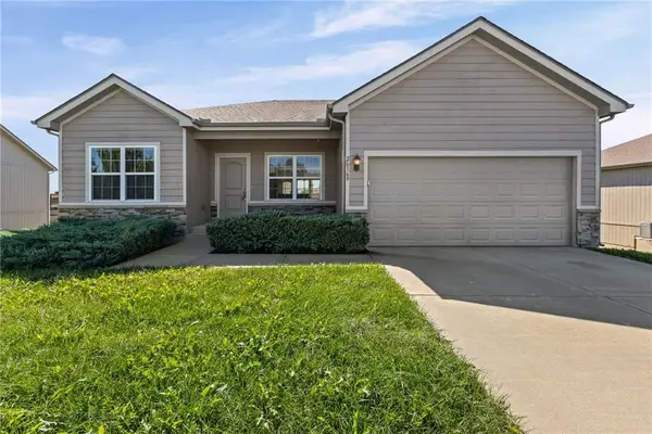 26169 W 141st Terrace, Olathe, KS 66061