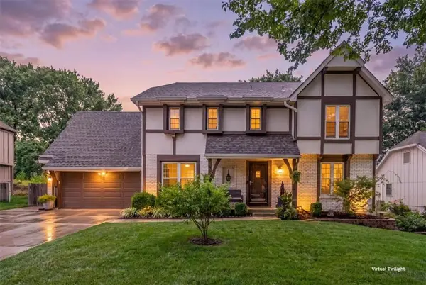 10417 Oakmont Street, Overland Park, KS 66215