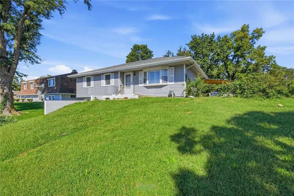 8646 Splitlog Avenue, Kansas City, KS 66112 - #1