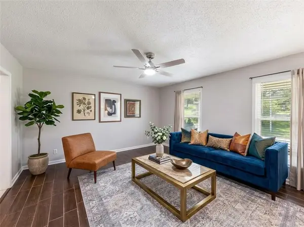6739 NW Hilldale Drive, Kansas City, MO 64151