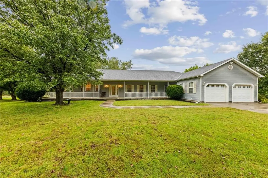 15036 Hillside Road, Leavenworth, KS 66048 - #1