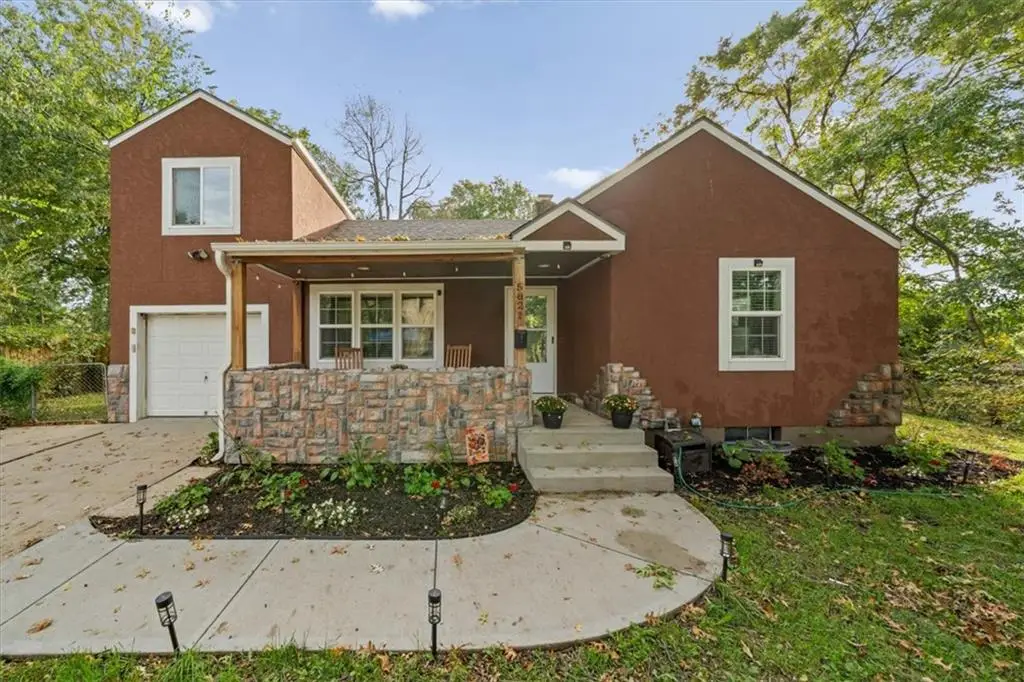 5821 Appleton Avenue, Raytown, MO 64133 - #1