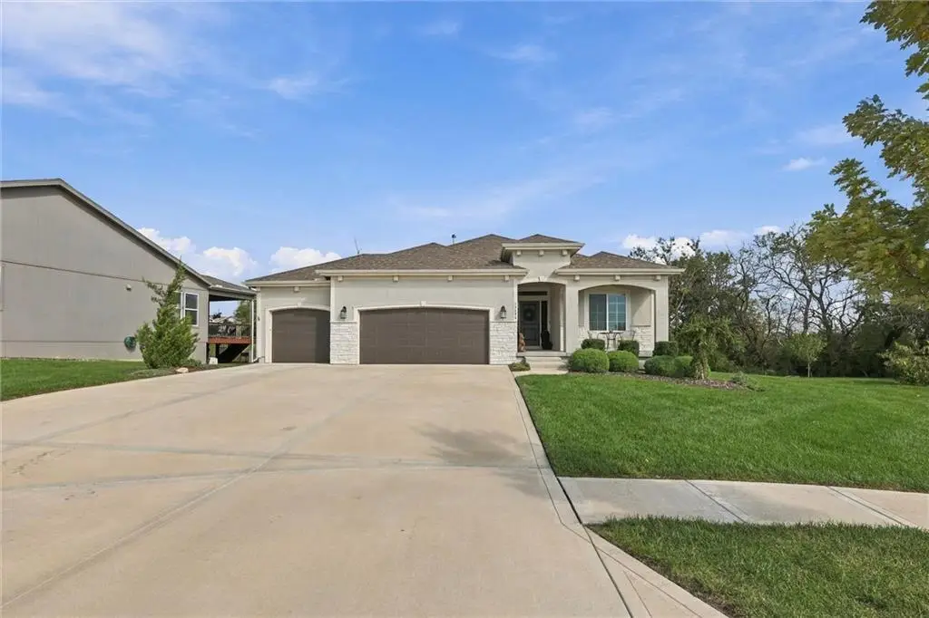 18804 189th Street, Spring Hill, KS 66083 - #1