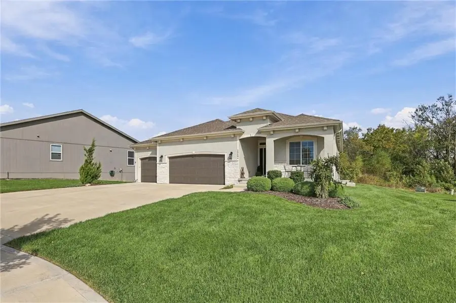 18804 189th Street, Spring Hill, KS 66083 - #2