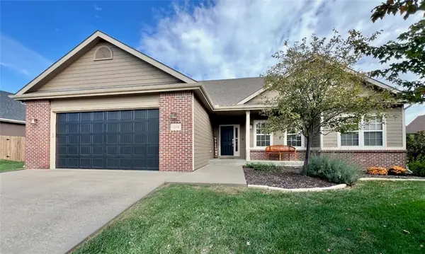 5504 Harvard Road, Lawrence, KS 66049
