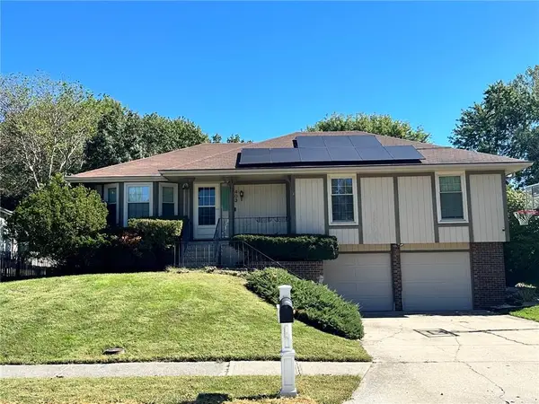 403 SE Colony Drive, Lee's Summit, MO 64063