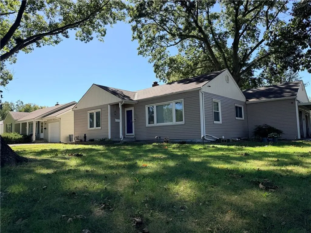 3900 Blue Ridge Boulevard, Independence, MO 64052 - #1