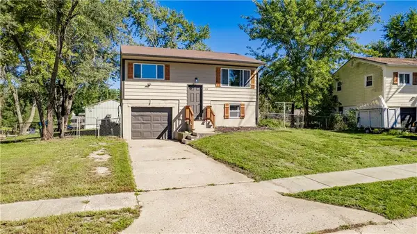 1515 N Osage Trail, Independence, MO 64058