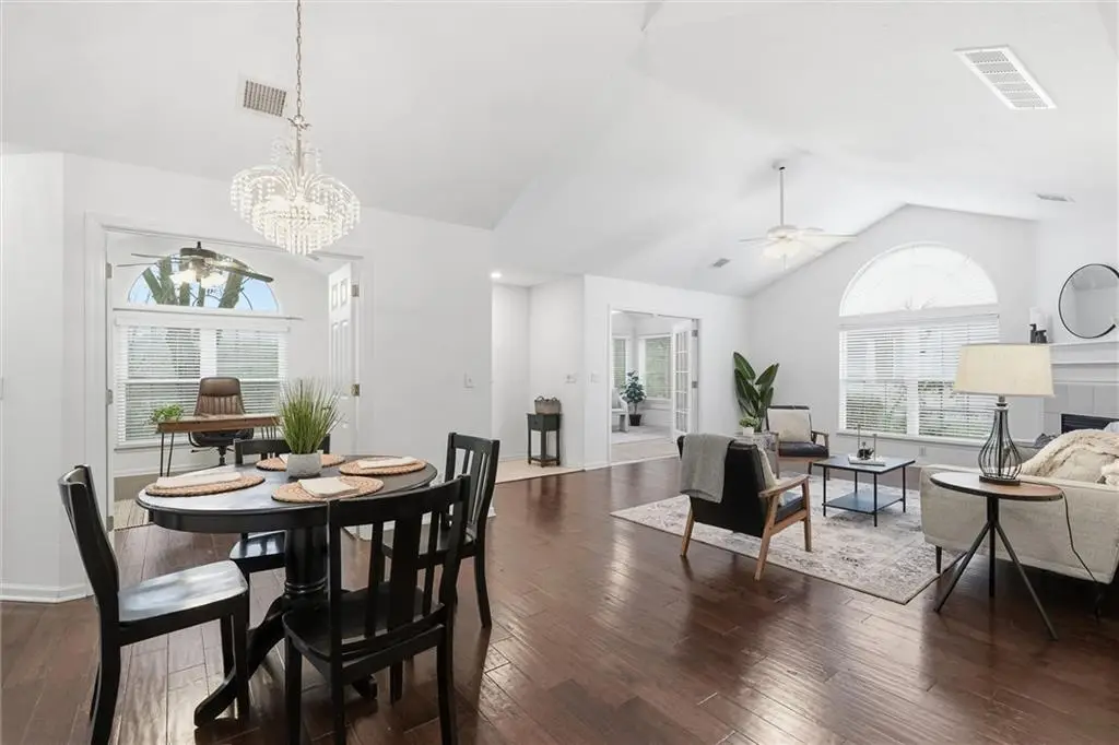 6122 NE Kensington Drive, Lees Summit, MO 64064 - #1
