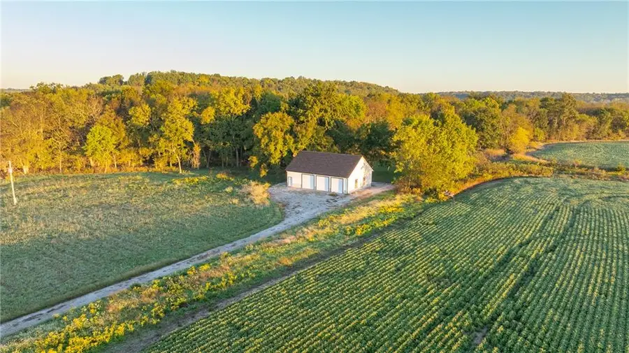 18498 E 1600 Road, Pleasanton, KS 66075 - #3