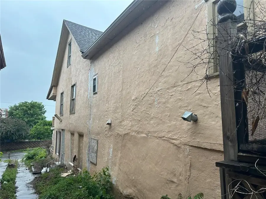 415 S 9th Street, Saint Joseph, MO 64501 - #2